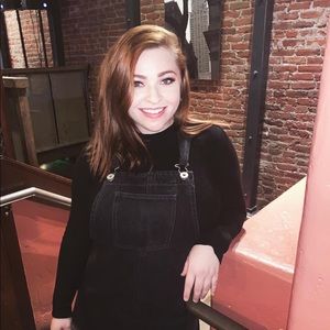 Meet your Posher, Caitlyn